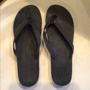 Rainbow black leather flip flop size large 7.5-8.5
